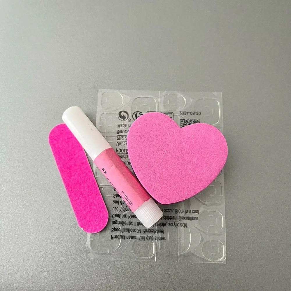 10 PC Hand Crafted Side French Tip Nails NWT (S,M,L) - Picture 4 of 5